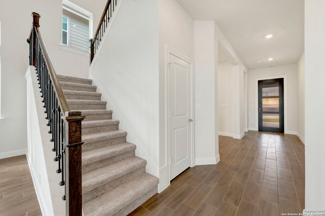 9920 Aurora Hill St, Boerne, TX 78006