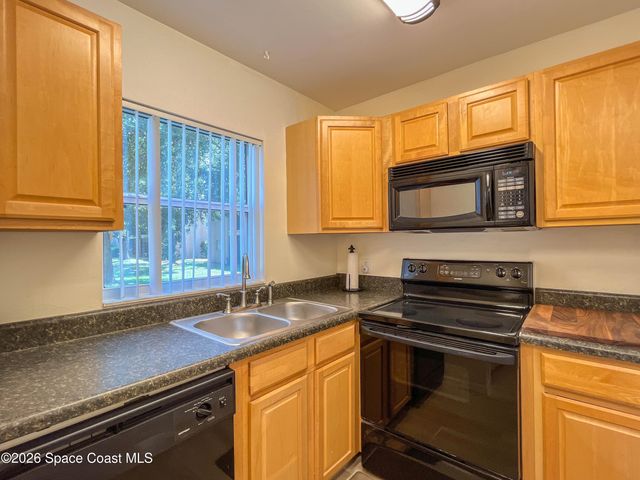 101 Summer Place 6, Merritt Island, FL 32953