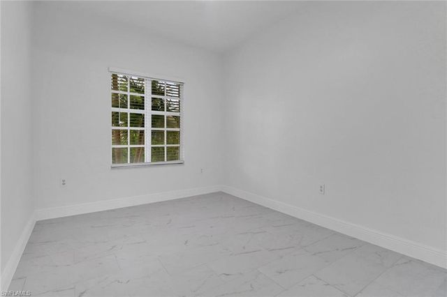 20170 Estero Gardens CIR 107, Estero, FL 33928