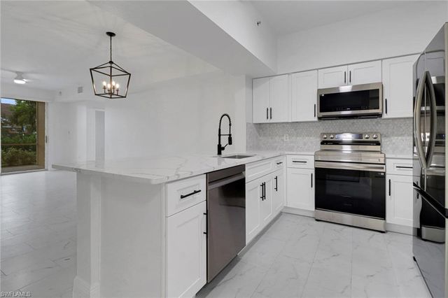 20170 Estero Gardens CIR 107, Estero, FL 33928