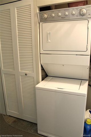 10593 9 Mile Road, Whitmore Lake, MI 48189