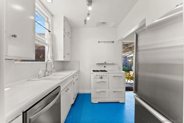 4412 Felton, San Diego, CA 92116