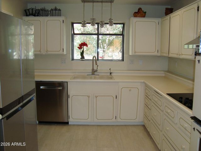 13607 W PYRACANTHA Drive, Sun City West, AZ 85375