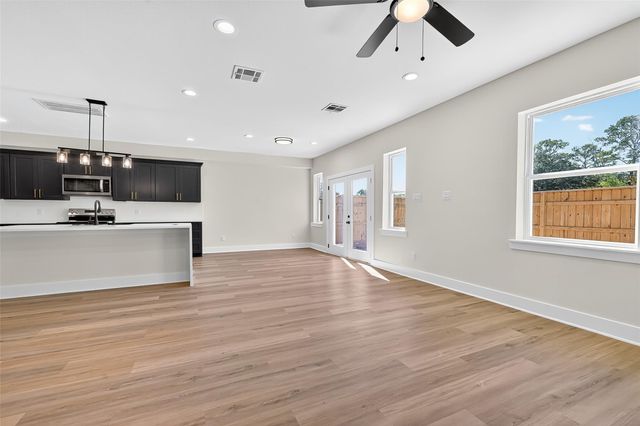 12315 New Jordan Lane, Cypress, TX 77429