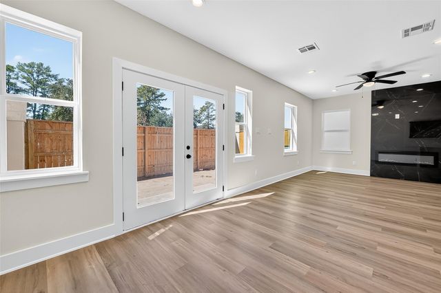 12315 New Jordan Lane, Cypress, TX 77429