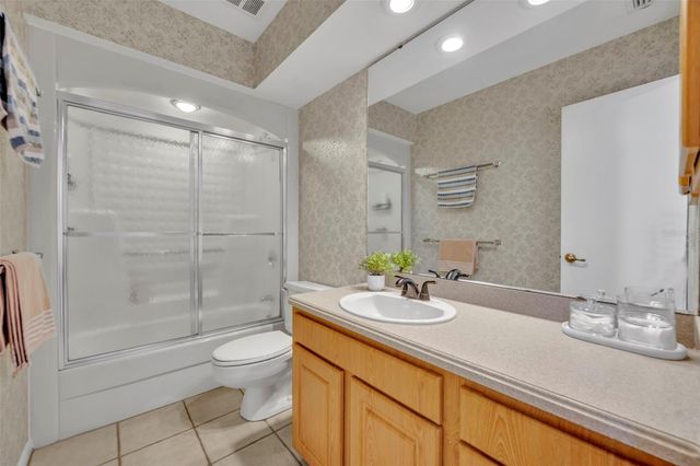 104 OAKS COURT, Sanford, FL 32771
