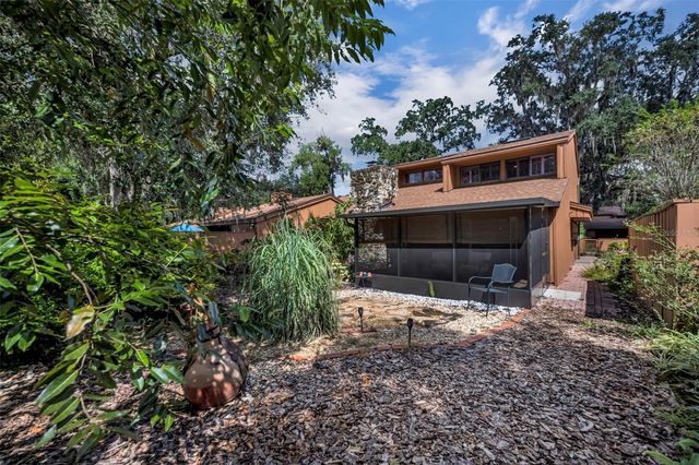 104 OAKS COURT, Sanford, FL 32771