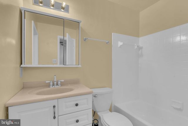 5053 BIGEYE CT, Waldorf, MD 20603