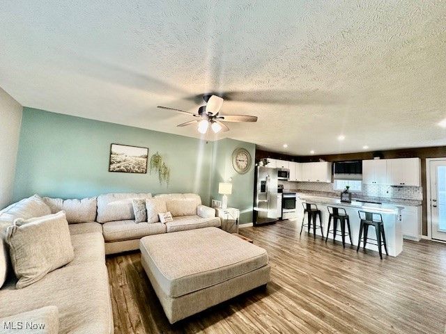 1252 Gabrielle Circle NW, Massillon, OH 44647