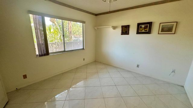 6585 Kensington Lane Apt 207, Delray Beach, FL 33446
