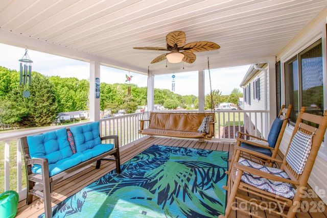 525 Mountain Meadows Drive, Bessemer City, NC 28016
