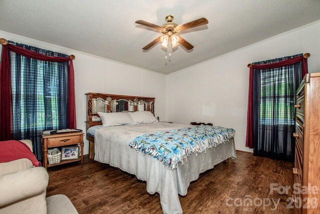 525 Mountain Meadows Drive, Bessemer City, NC 28016