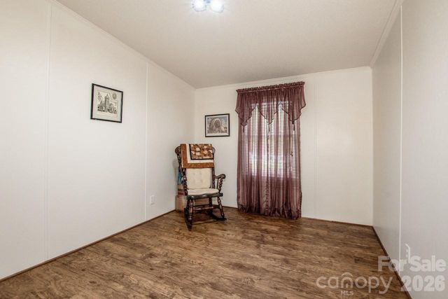 525 Mountain Meadows Drive, Bessemer City, NC 28016