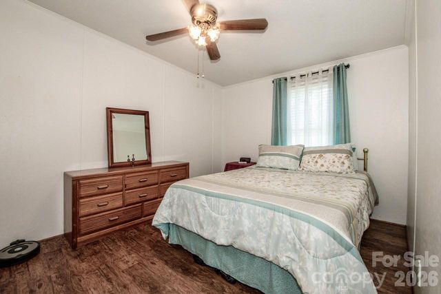 525 Mountain Meadows Drive, Bessemer City, NC 28016