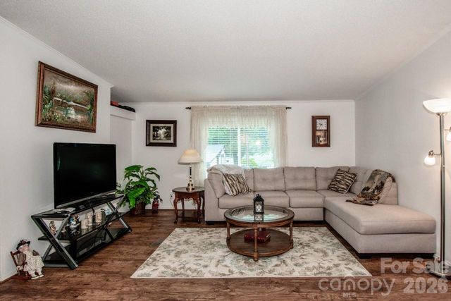 525 Mountain Meadows Drive, Bessemer City, NC 28016