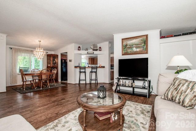 525 Mountain Meadows Drive, Bessemer City, NC 28016