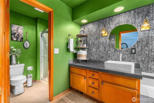 2315 20th Avenue NE, Olympia, WA 98506