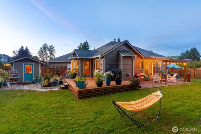 2315 20th Avenue NE, Olympia, WA 98506
