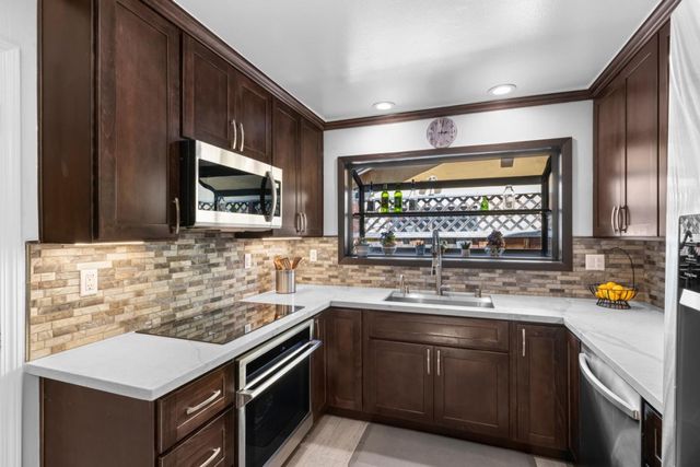 3294 Lindenoaks Drive, San Jose, CA 95117