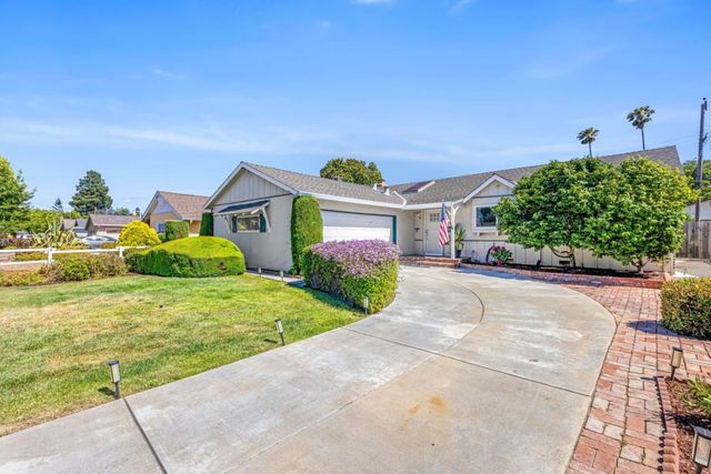 3294 Lindenoaks Drive, San Jose, CA 95117