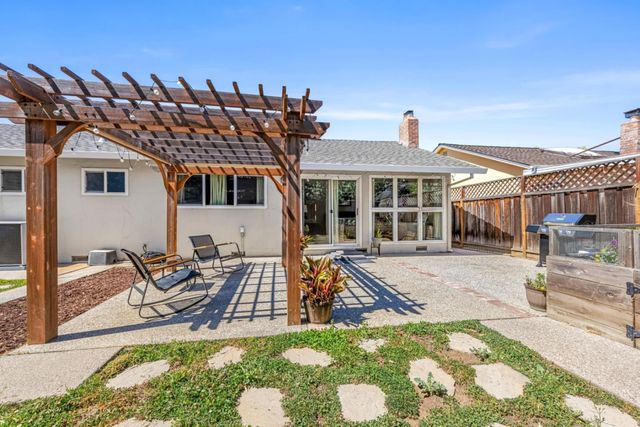 3294 Lindenoaks Drive, San Jose, CA 95117