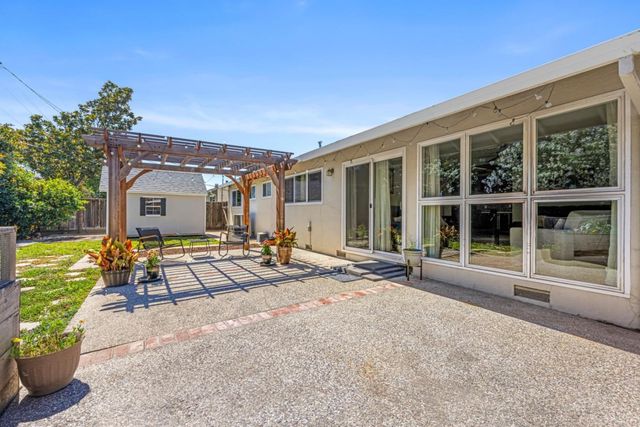 3294 Lindenoaks Drive, San Jose, CA 95117