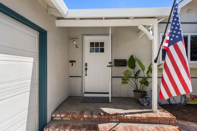 3294 Lindenoaks Drive, San Jose, CA 95117