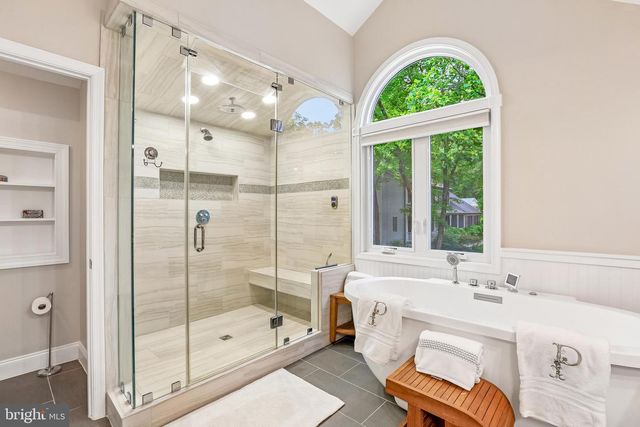 6621 BELLE CHASE CT, Gaithersburg, MD 20882