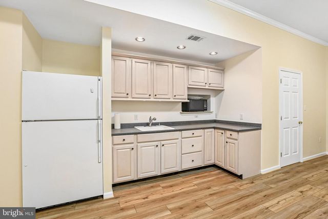 6621 BELLE CHASE CT, Gaithersburg, MD 20882