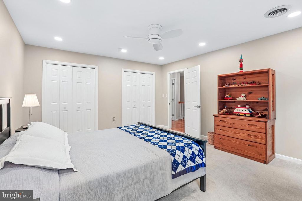 Image 36 of property listing at 6621 BELLE CHASE CT, Gaithersburg, MD 20882