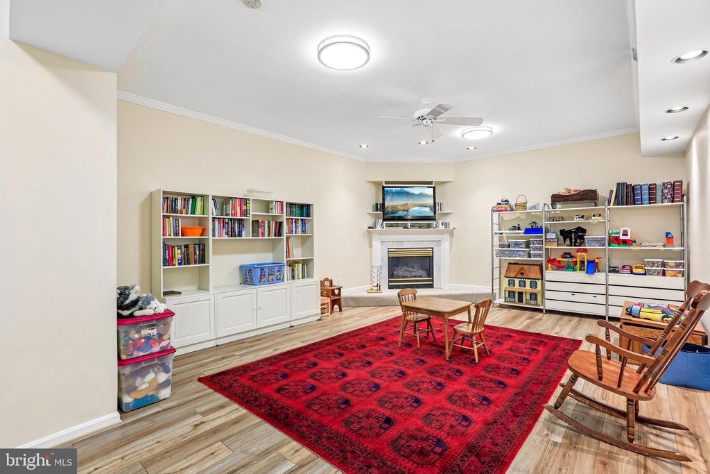 Image 41 of property listing at 6621 BELLE CHASE CT, Gaithersburg, MD 20882