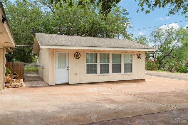 812 S Mayberry Boulevard, Alton, TX 78573