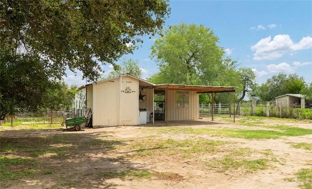 812 S Mayberry Boulevard, Alton, TX 78573