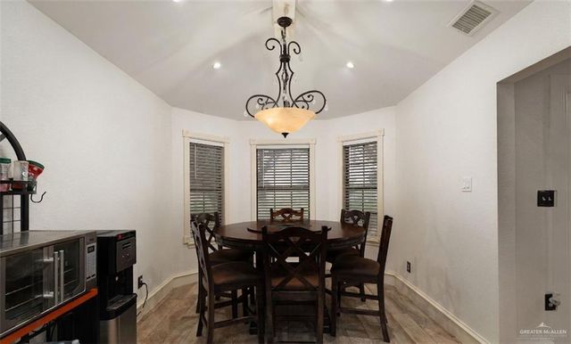 812 S Mayberry Boulevard, Alton, TX 78573