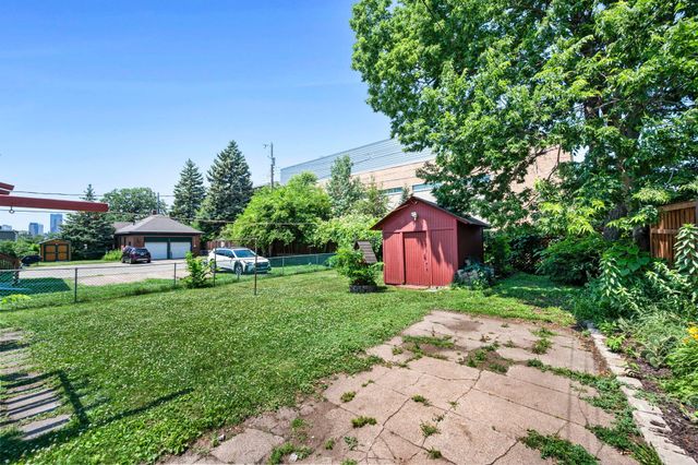 665 5th Street E, Saint Paul, MN 55106