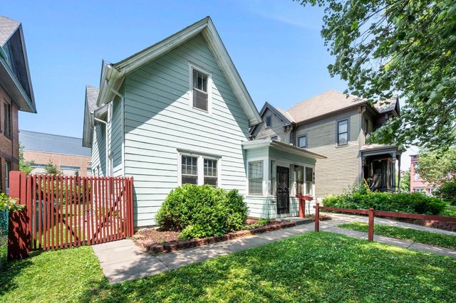 665 5th Street E, Saint Paul, MN 55106