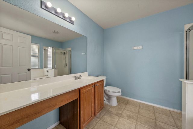 511 S Pauley DR, Hutto, TX 78634