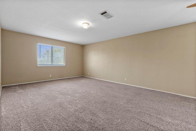 511 S Pauley DR, Hutto, TX 78634