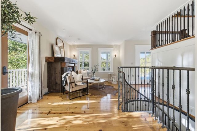 1353 Edgewood Road, Redwood City, CA 94062