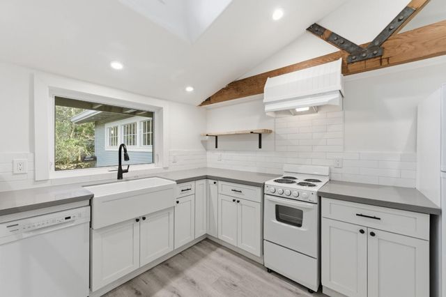 1353 Edgewood Road, Redwood City, CA 94062