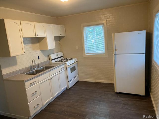 3822 Larchmont Street, Flint, MI 48532