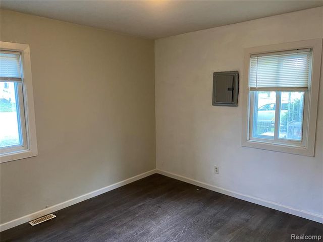 3822 Larchmont Street, Flint, MI 48532
