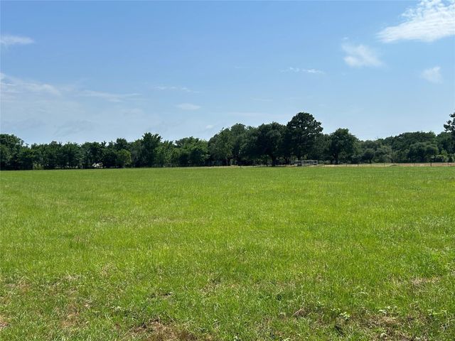 38785 Wiggins Road, Hempstead, TX 77445