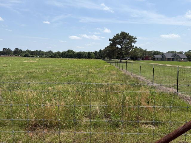 38785 Wiggins Road, Hempstead, TX 77445