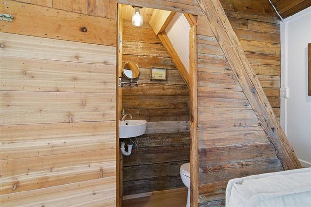 6476 Chestnut Hill Road, Flowery Branch, GA 30542