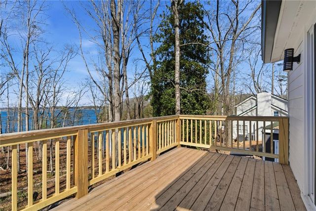 6476 Chestnut Hill Road, Flowery Branch, GA 30542