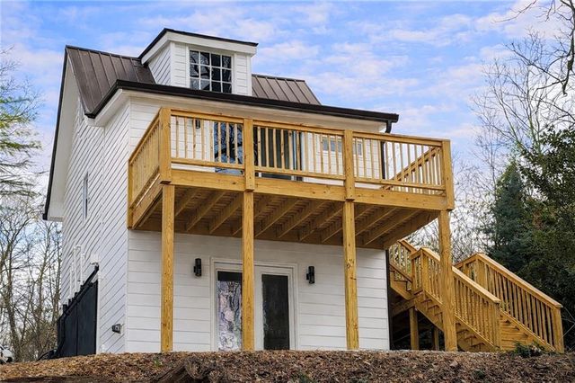 6476 Chestnut Hill Road, Flowery Branch, GA 30542