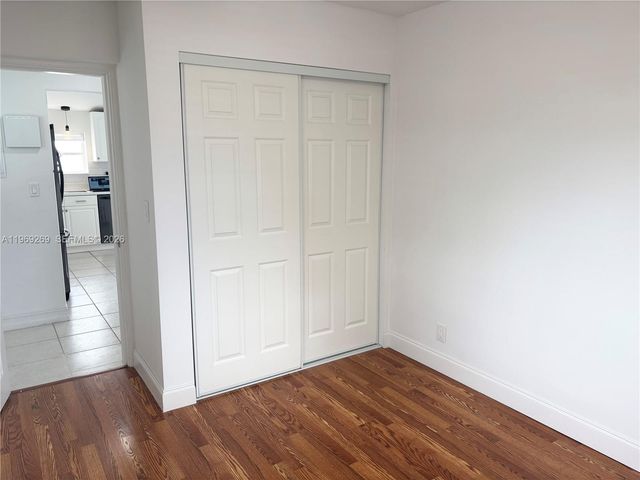 6751 Cleveland St, Hollywood, FL 33024