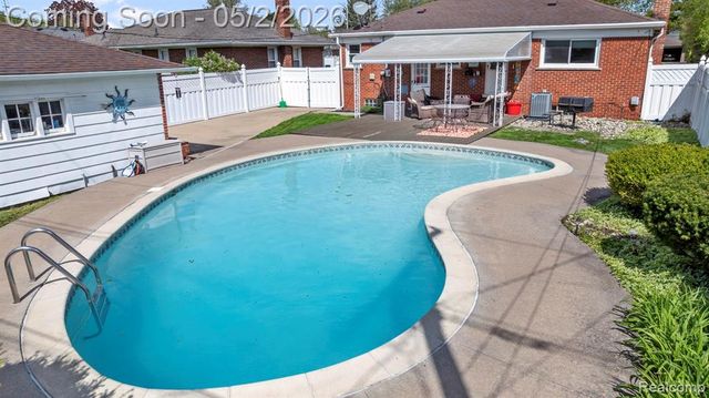 3320 Edsel Street, Trenton, MI 48183