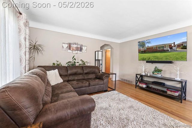 3320 Edsel Street, Trenton, MI 48183